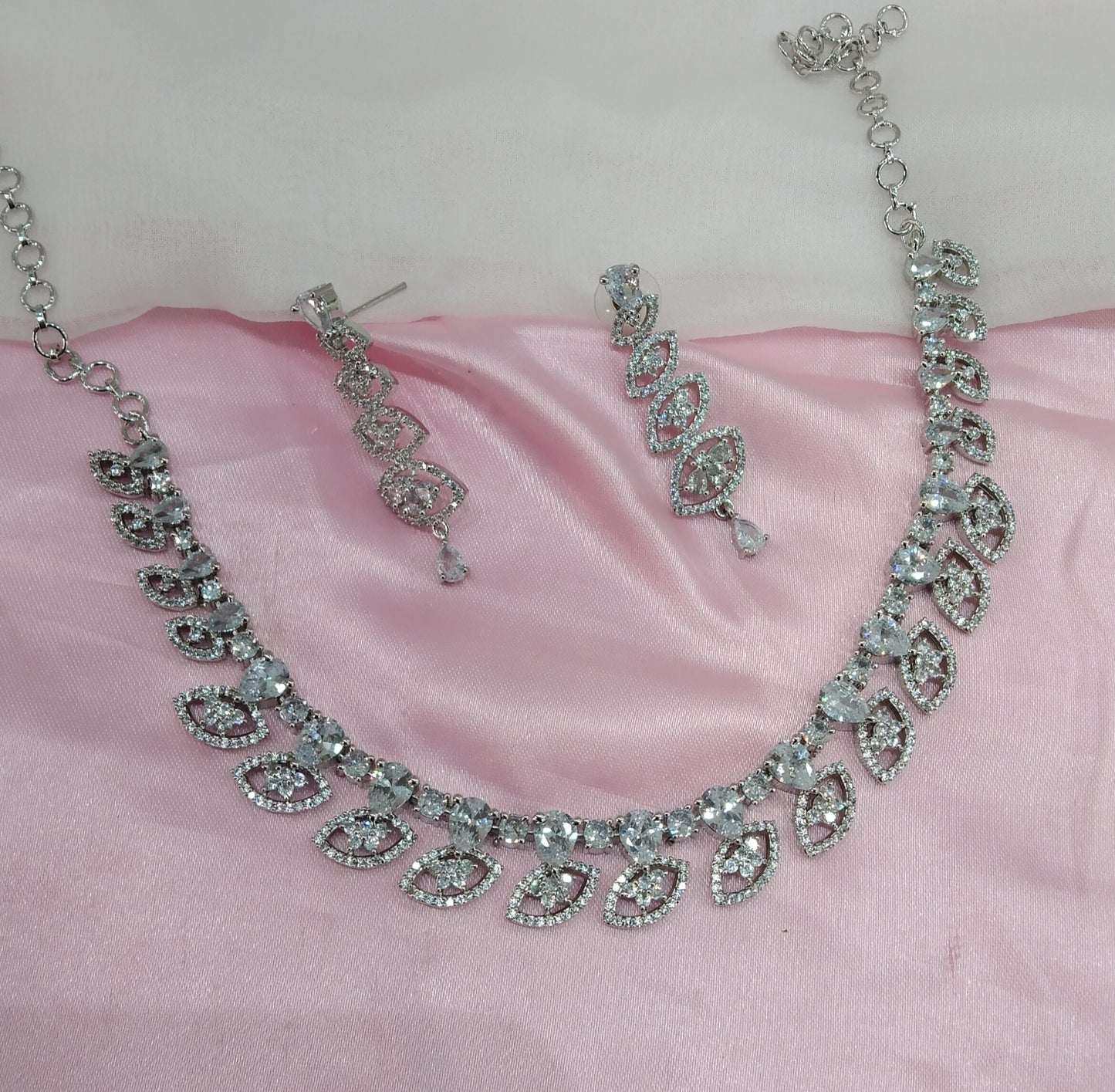 White Silver CZ Necklace Jewellery Hoboken Set