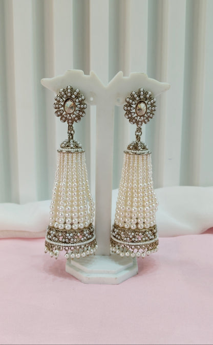 White Antique Gold Bollywood Earrings Paavni Set
