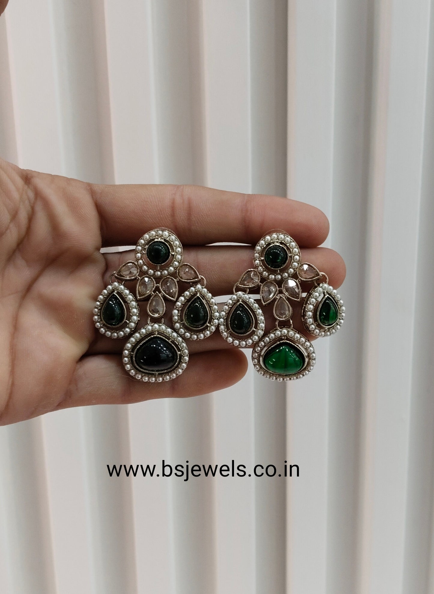 Green Antique Gold Bollywood Earrings Global Set