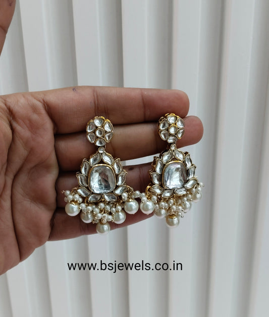 White Antique Gold Kundan Bollywood Earrings Reet Set