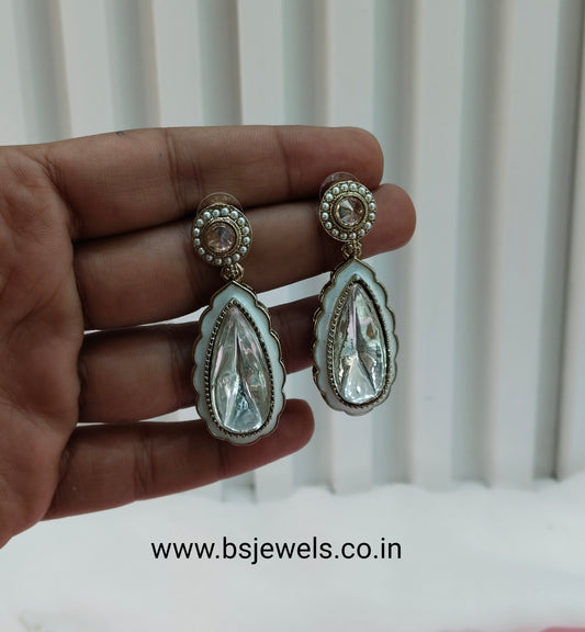 White Antique Gold Bollywood Earrings Tokyo Set