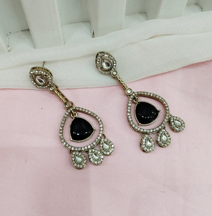 Black Antique Gold Omna Earrings Set