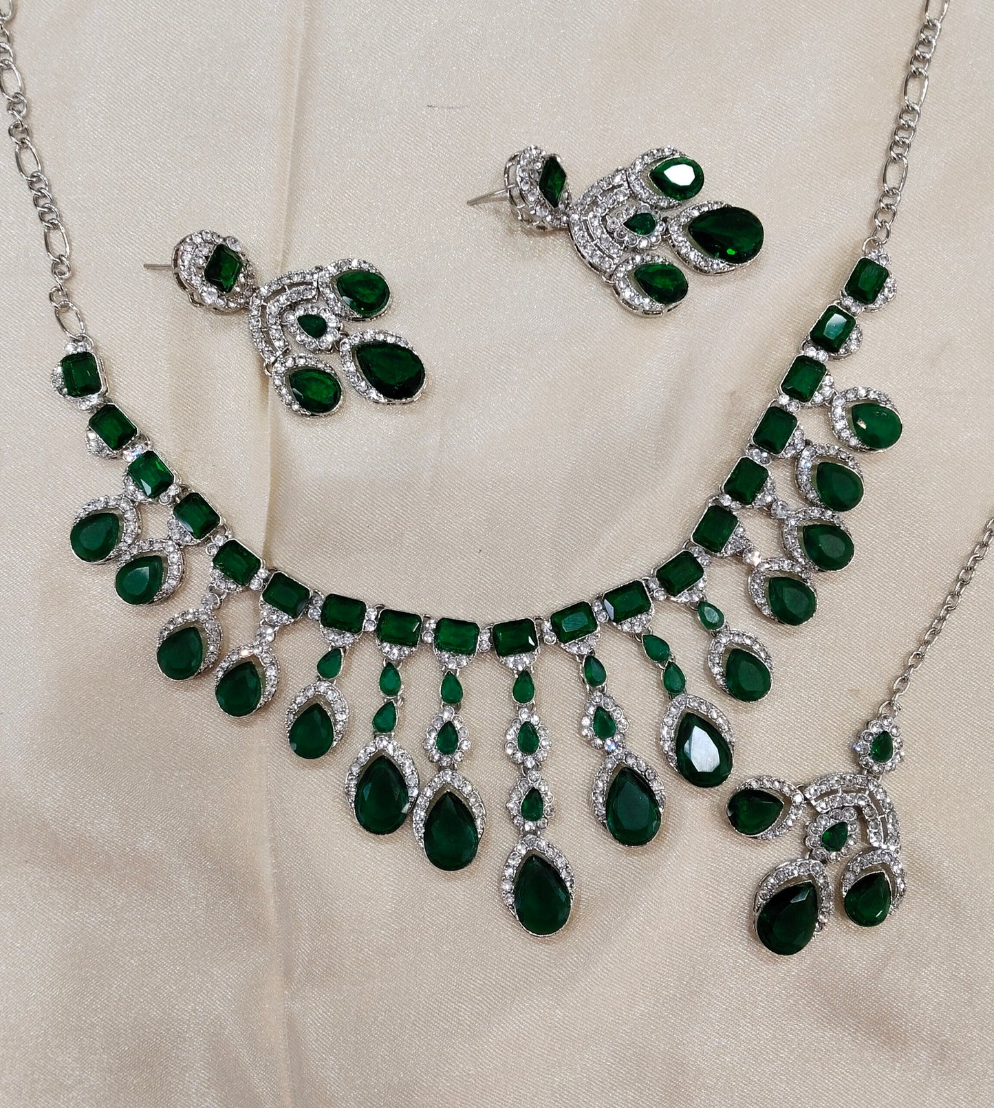 Green Silver Zircon Necklace Jewellery Ekaksh Set