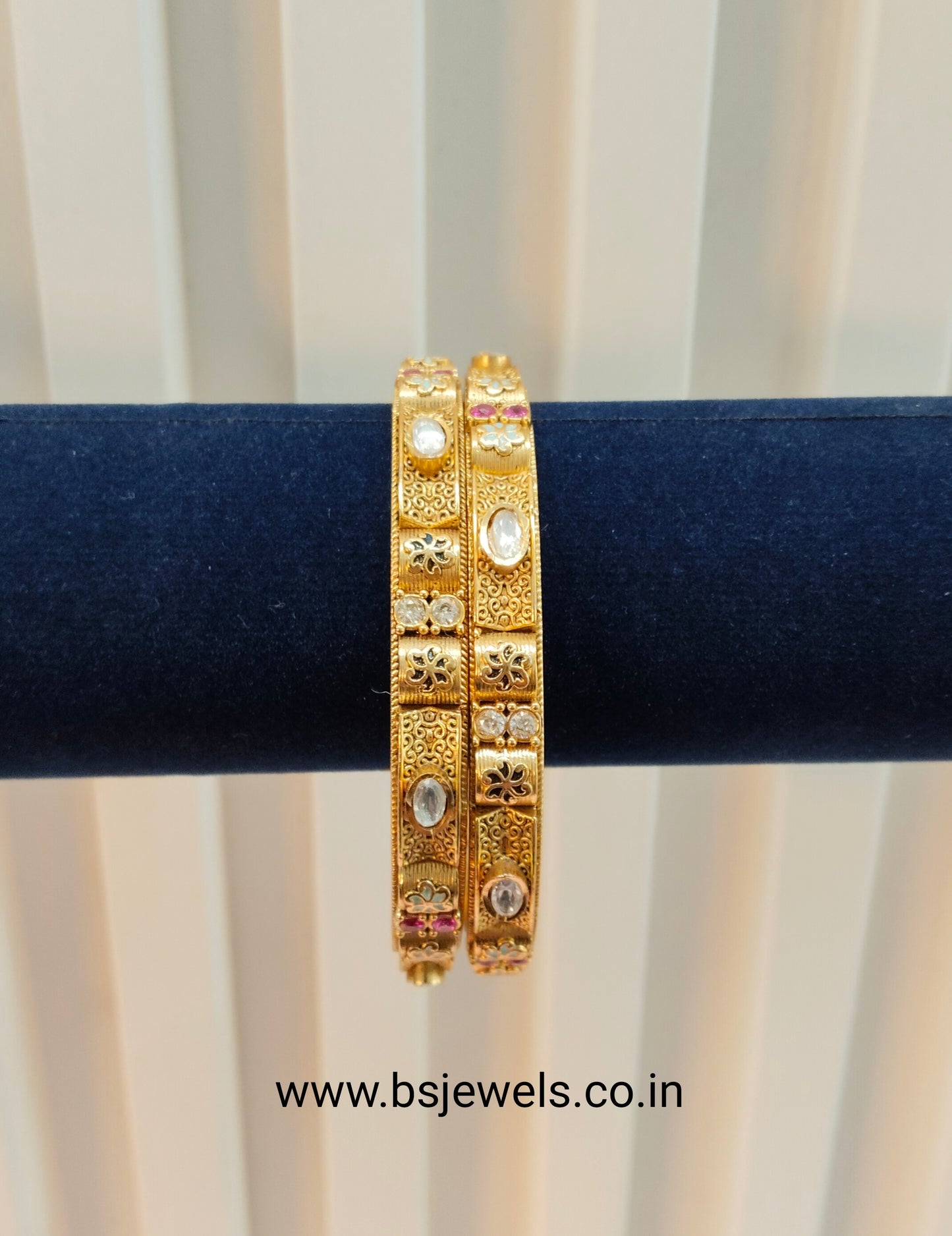 2.6 Size bangles jewelry /Traditional bollywood jewelry/Ruby Gold bangles
