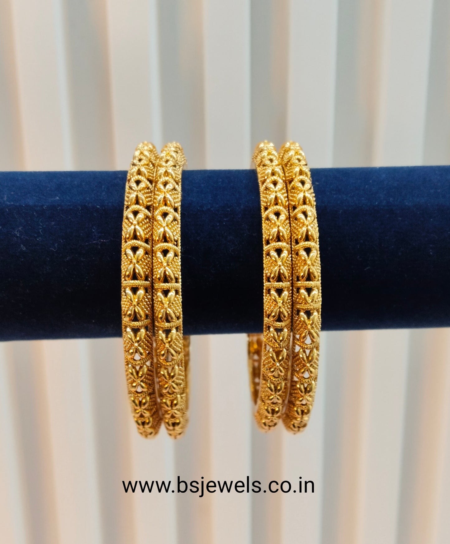 2.6 Size bangles jewelry /Traditional bollywood jewelry/ Gold bangles