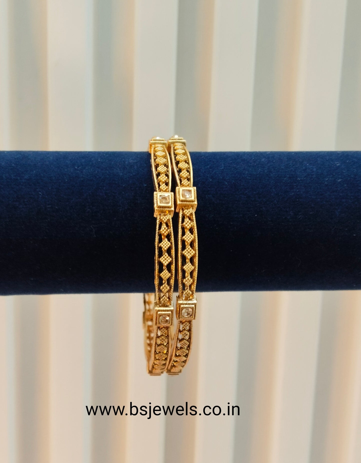 2.6 Size bangles jewelry /Traditional bollywood jewelry/ Gold bangles