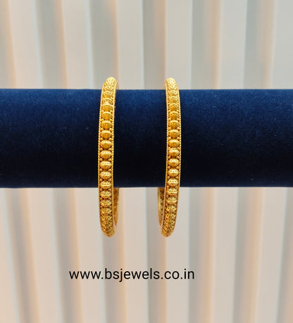 2.6 Size bangles jewelry /Traditional bollywood jewelry/ Gold bangles