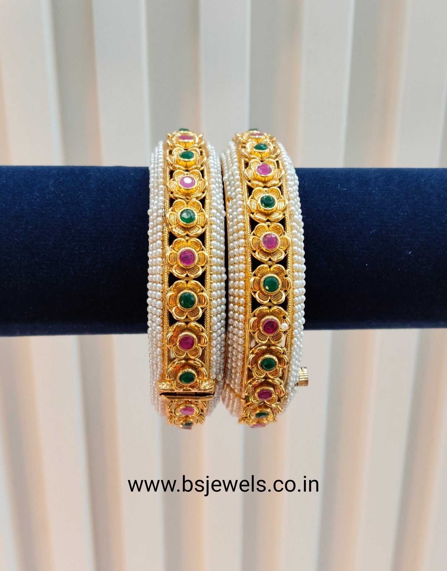2.6 Size bangles jewelry /Traditional bollywood jewelry/Ruby Green Gold bangles