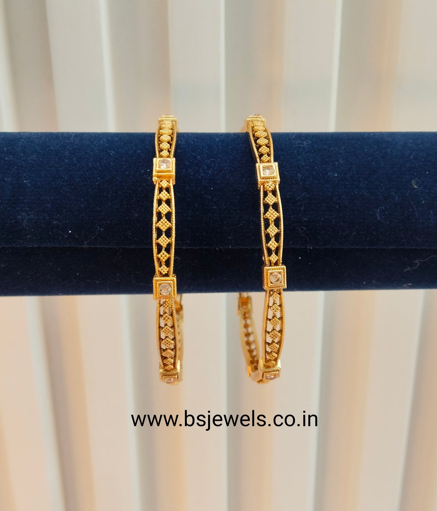 2.8 Size bangles jewelry /Traditional bollywood jewelry/ Gold bangles