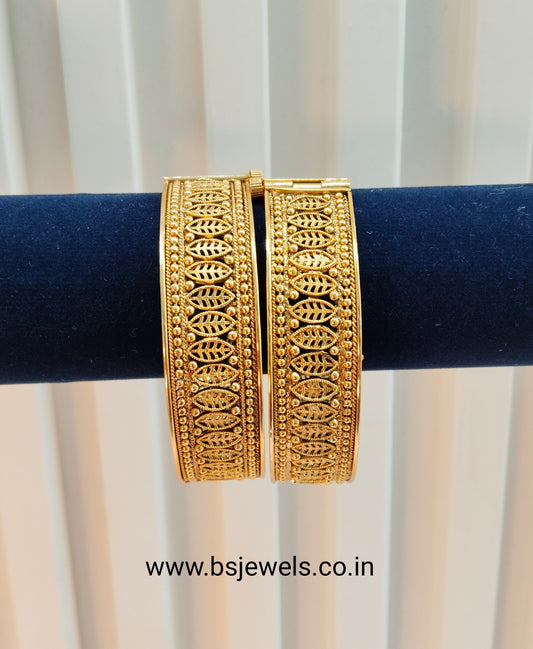 2.8 Size bangles jewelry /Traditional bollywood jewelry/Screw Gold bangles