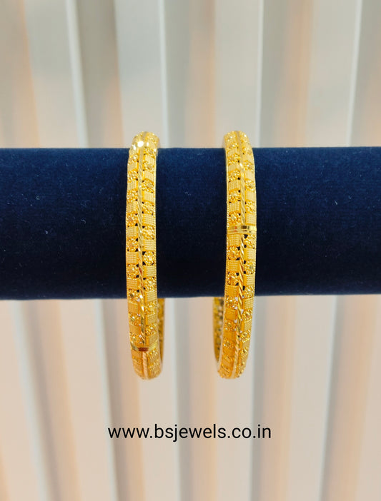 2.8 Size bangles jewelry /Traditional bollywood jewelry/ Gold bangles
