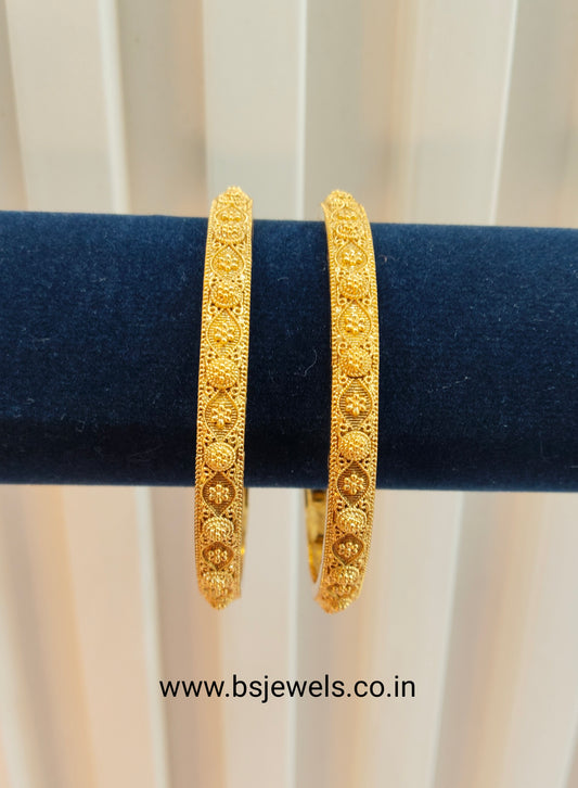 2.4 Size bangles jewelry /Traditional bollywood jewelry/ Gold bangles