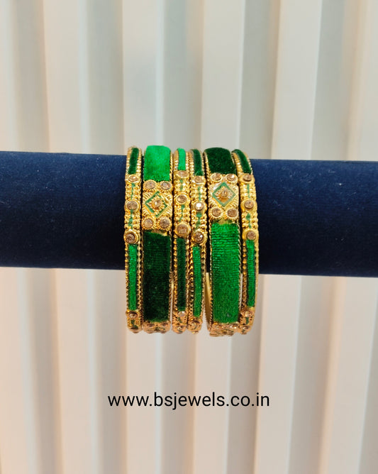 2.6 Size bangles jewelry Set /Traditional bollywood jewelry/Green Antique bangles