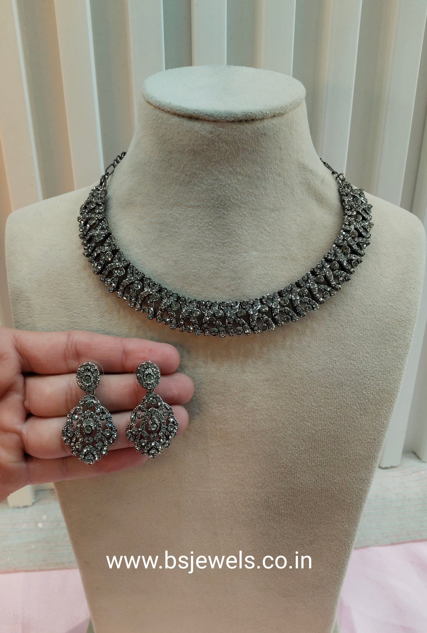 Grey Black Necklace Set Ponting Jewellery