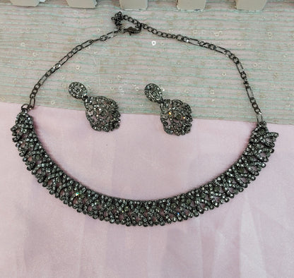 Grey Black Necklace Set Ponting Jewellery