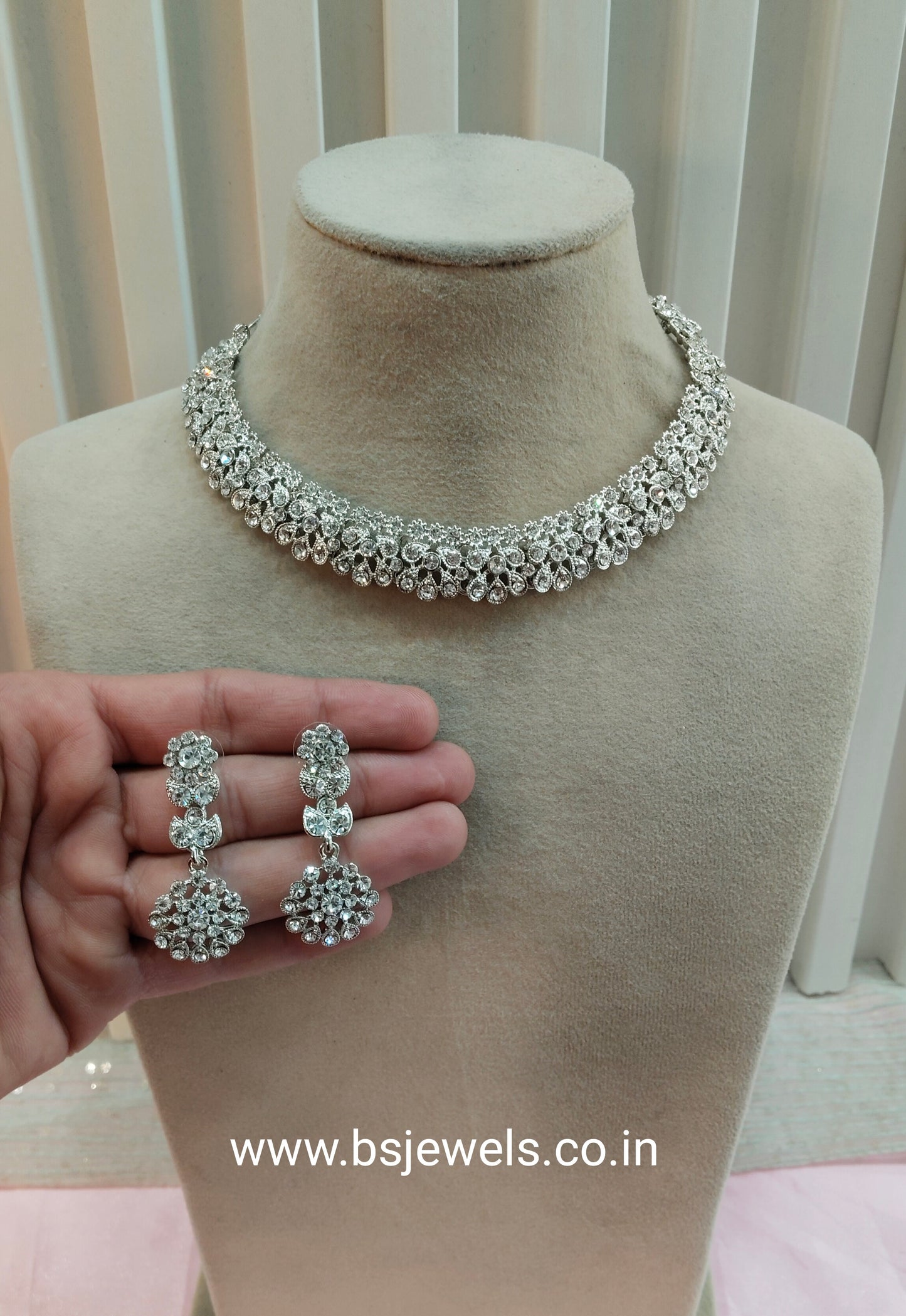 Silver White Necklace Set Ponting Jewellery