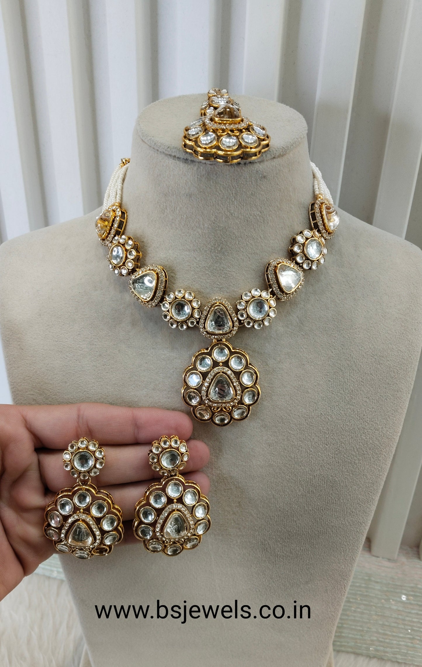 White Gold Kundan Necklace Jewellery Kajal Set