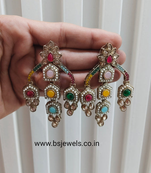 Multi Color Antique Gold Bollywood Sarpunch Earrings
