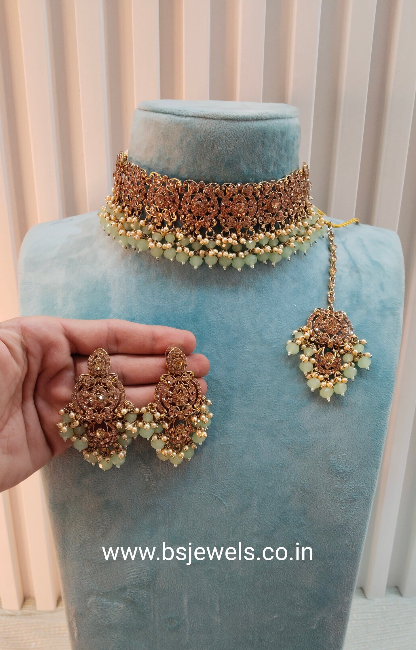 Pista Antique Gold Choker Jewellery David Set