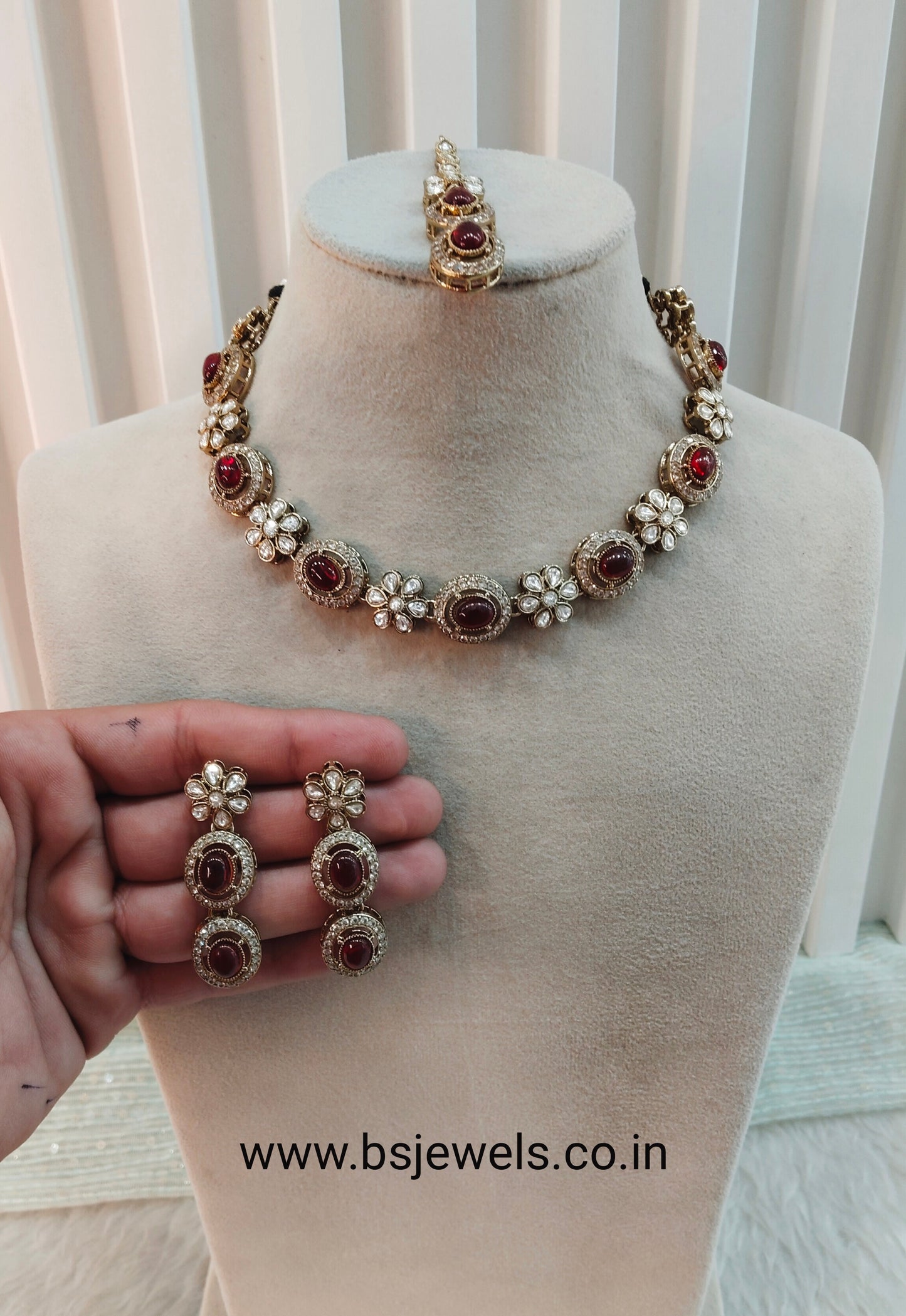 Maroon Gold Moissanite Kundan Necklace Jewellery Jordan Set