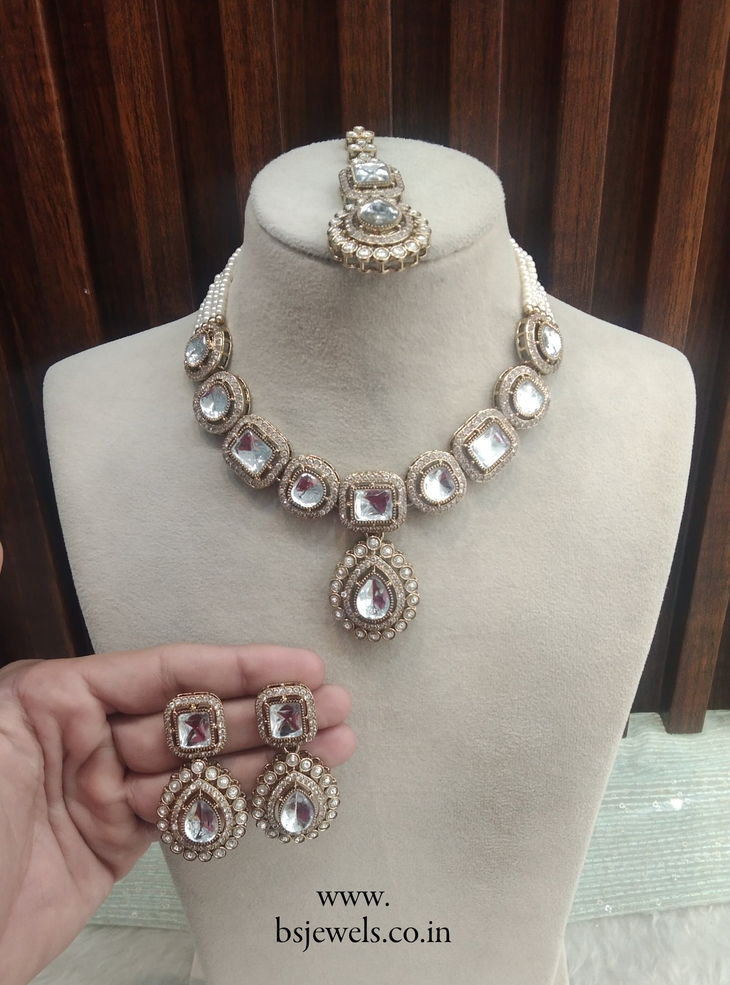 White Gold Moissanite Kundan Necklace Jewellery Manddy Set
