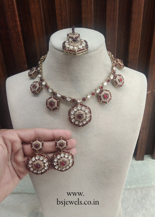 Maroon Gold Moissanite Kundan Necklace Jewellery Gippy Set