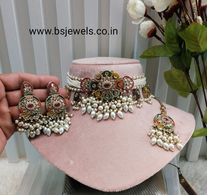 Multi Color Antique Gold Choker Jewellery Monte Set