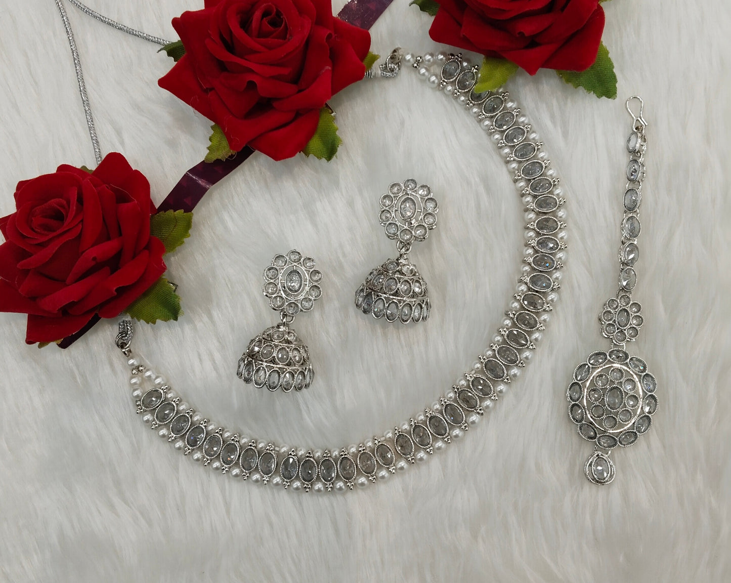 Silver White Necklace Jewellery Nitish Set