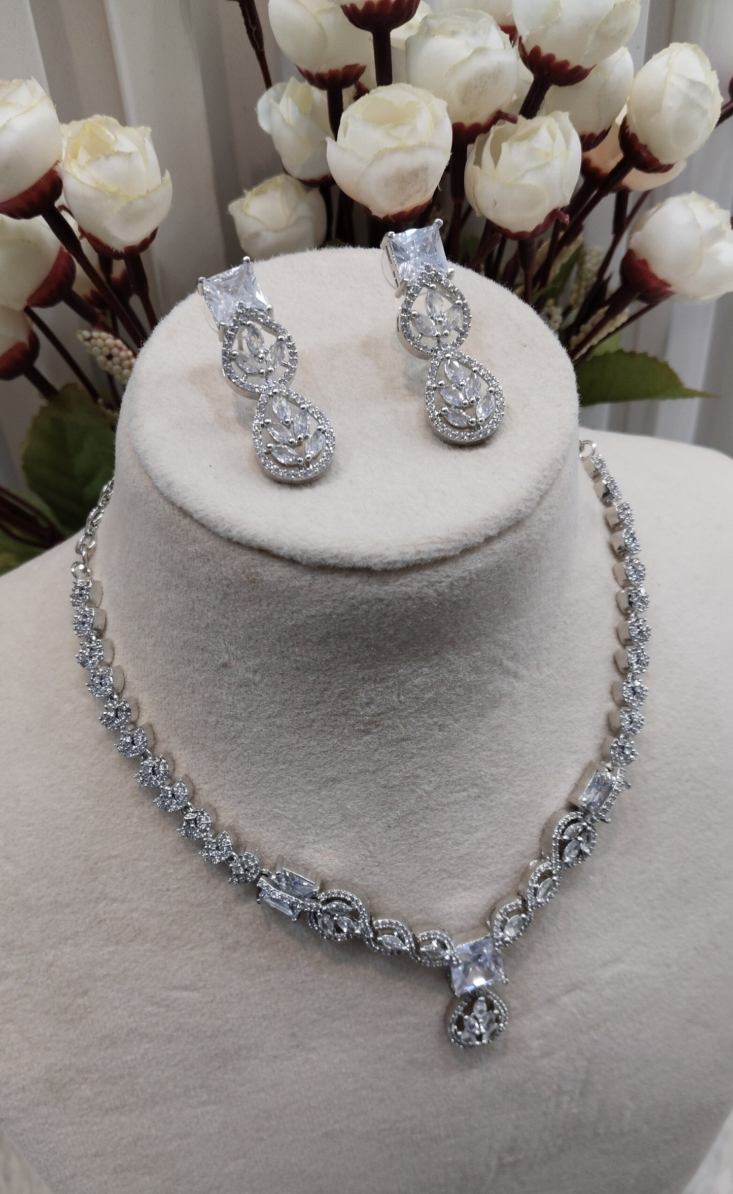 White Silver CZ Necklace Jewellery Peterson Set