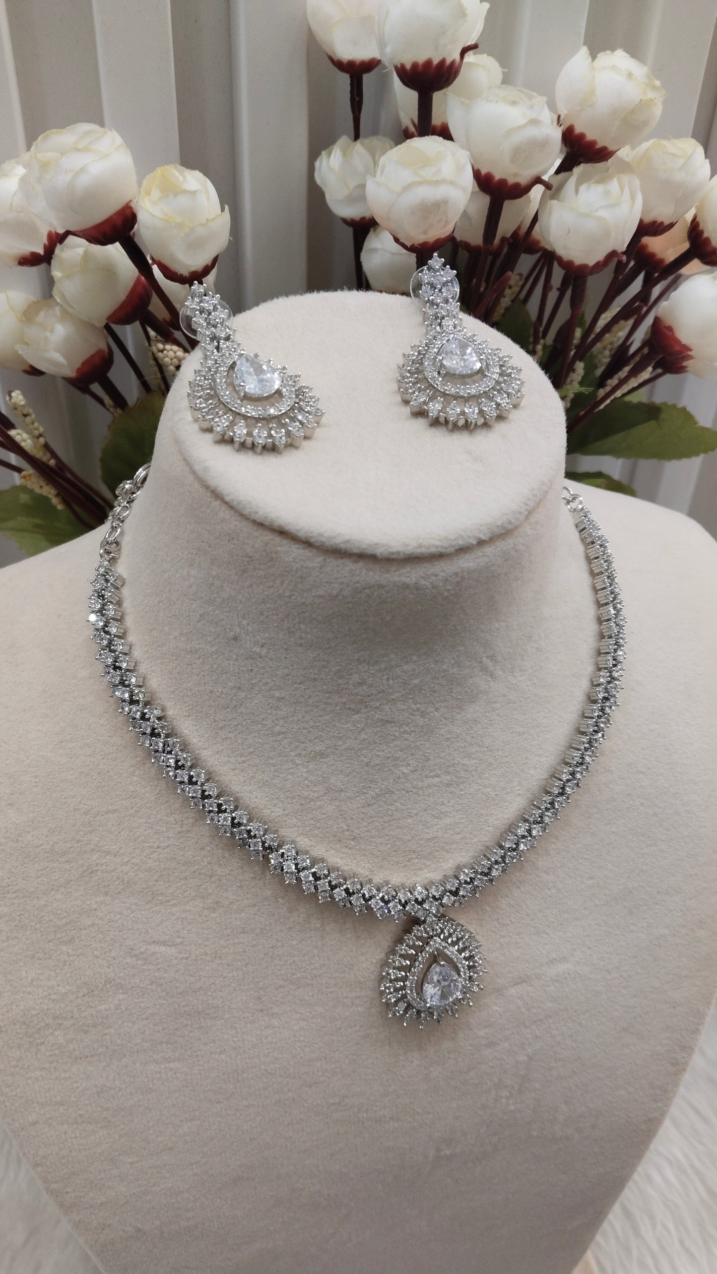 White Silver CZ Necklace Jewellery Polard Set