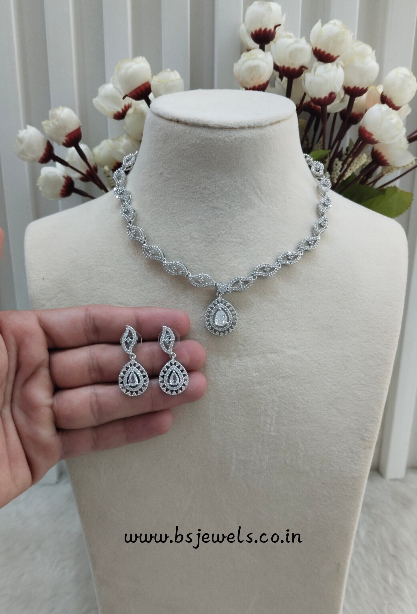 White Silver CZ Necklace Jewellery Malinga Set