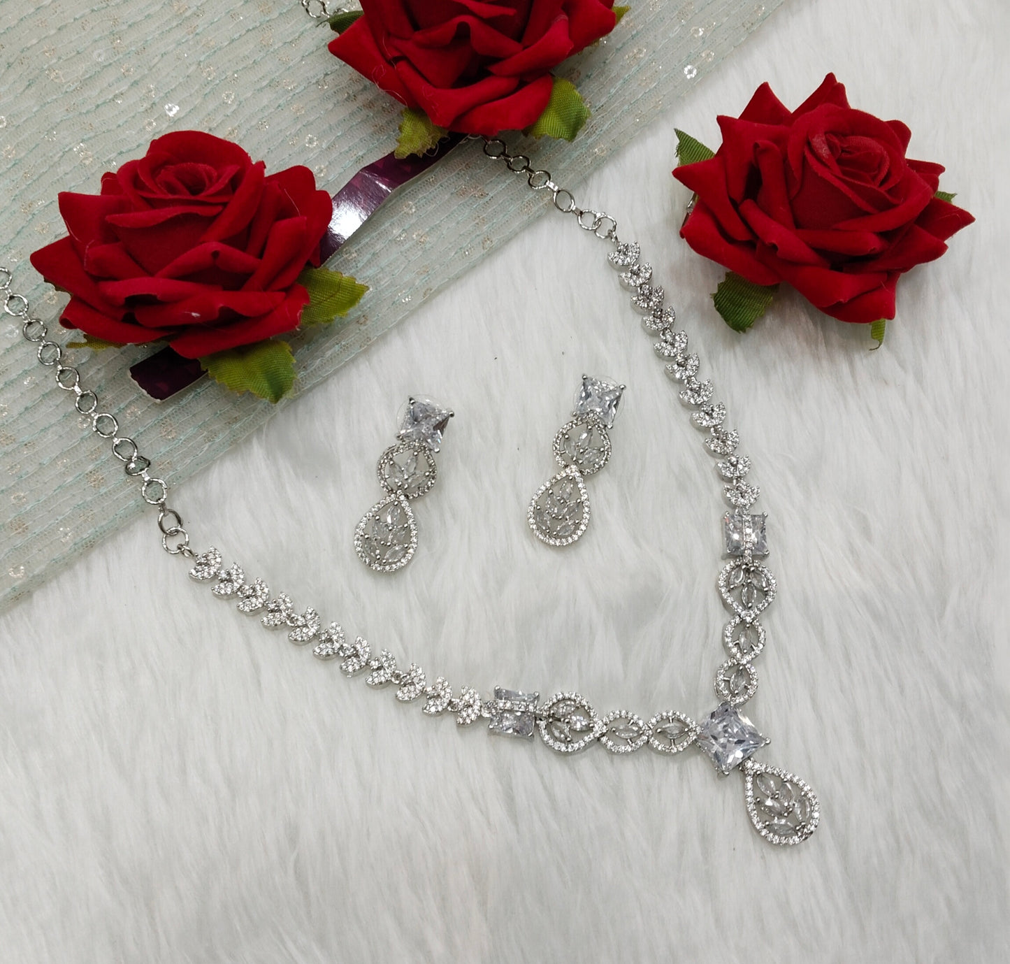White Silver CZ Necklace Jewellery Peterson Set