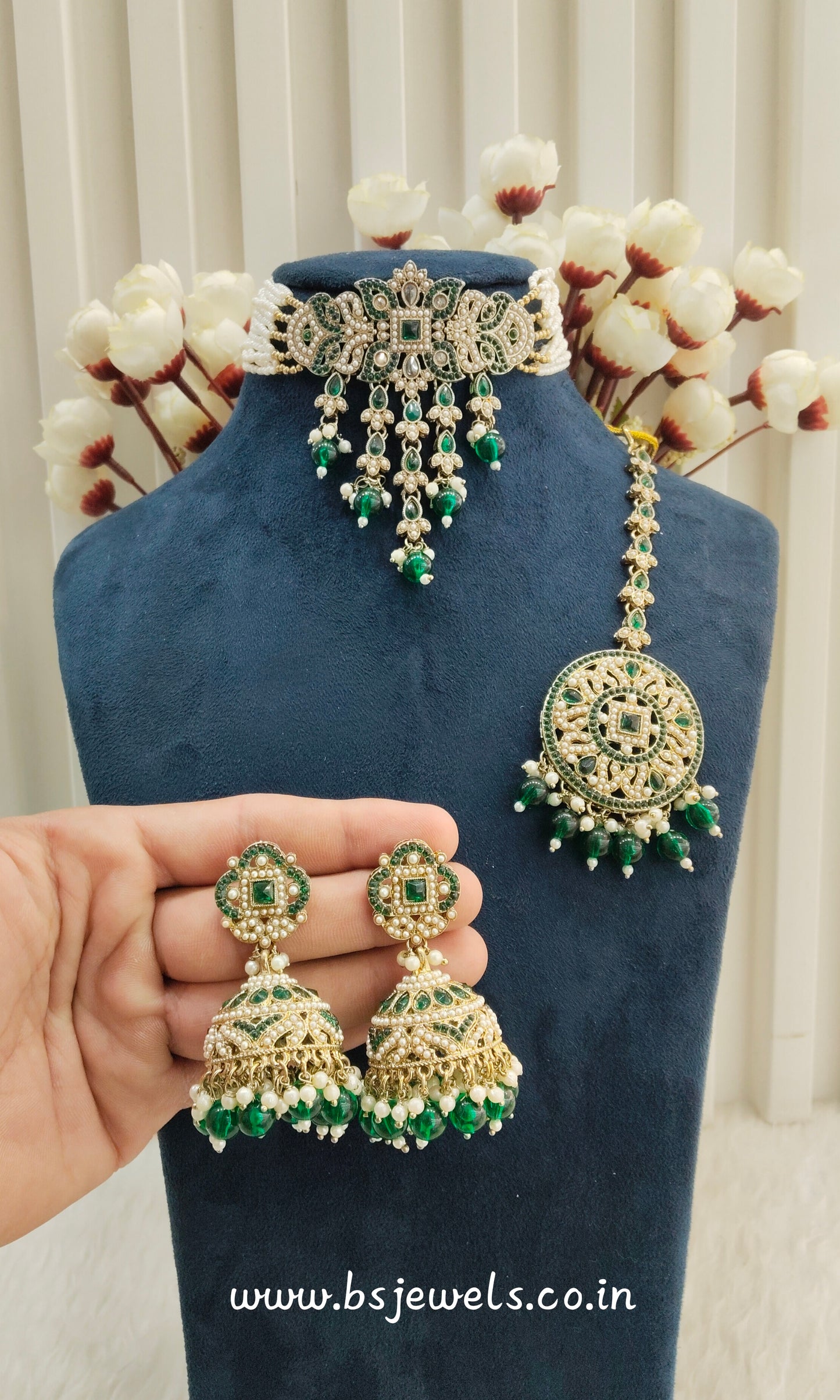 Green Antique Gold Choker Jewellery Bablu Set