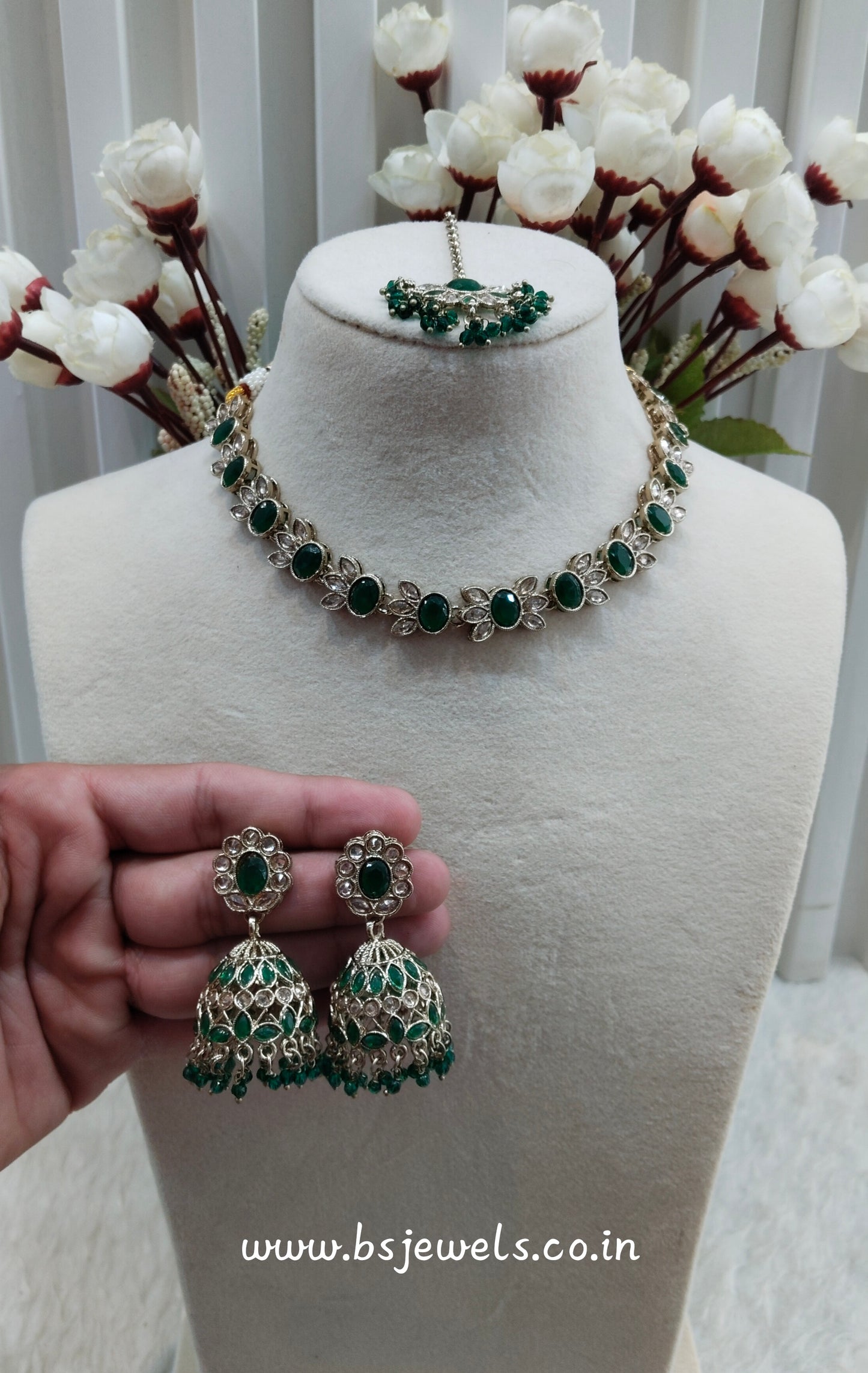 Green Antique Gold Necklace Jewellery Mandeep Set