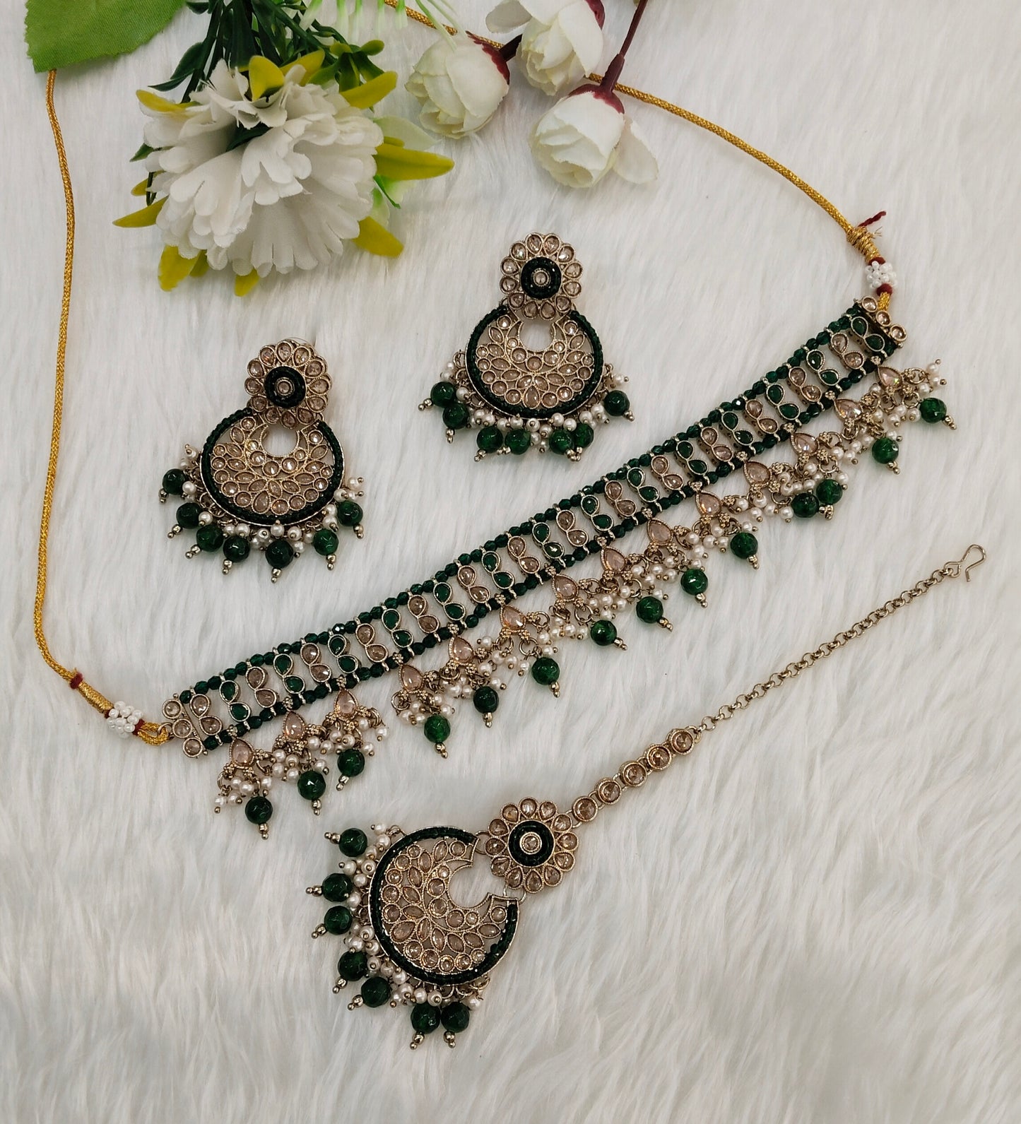 Green Antique Gold Choker Jewellery Rami Set