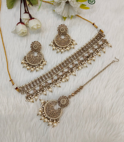 Antique Gold Choker Jewellery Rami Set