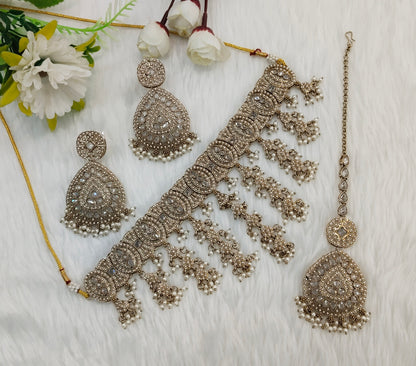 Antique Gold Choker Jewellery Inder Set