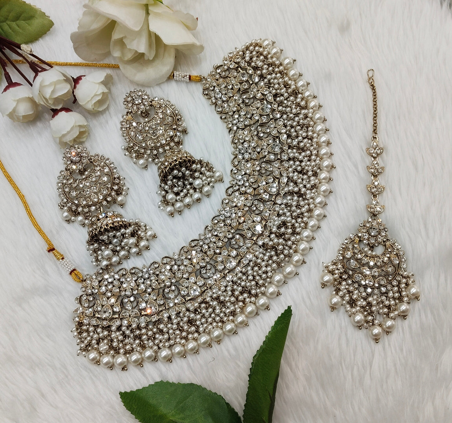 White Antique Gold Necklace Jewellery Rcb Set