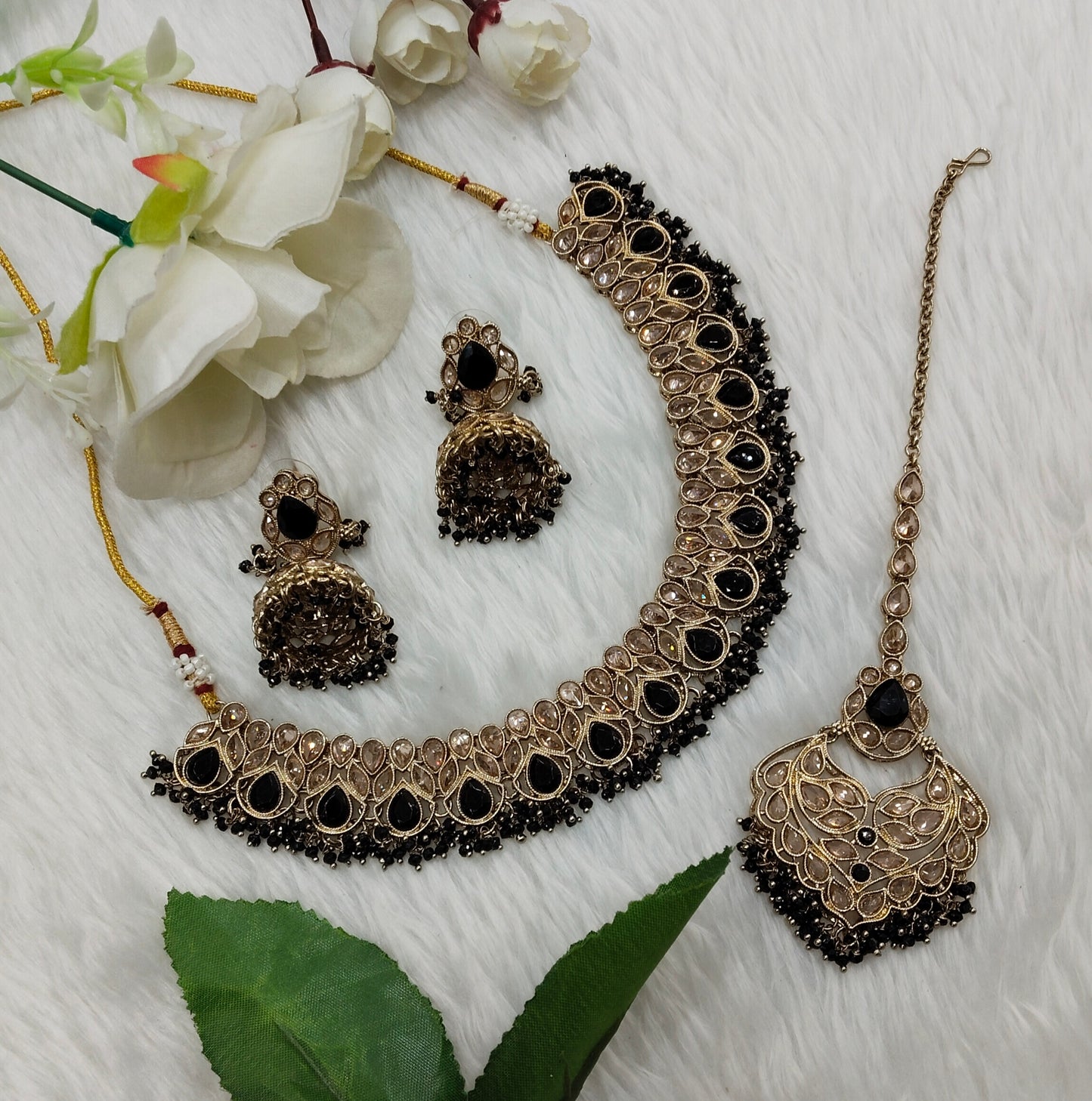 Black Antique Gold Necklace Jewellery Topply Set