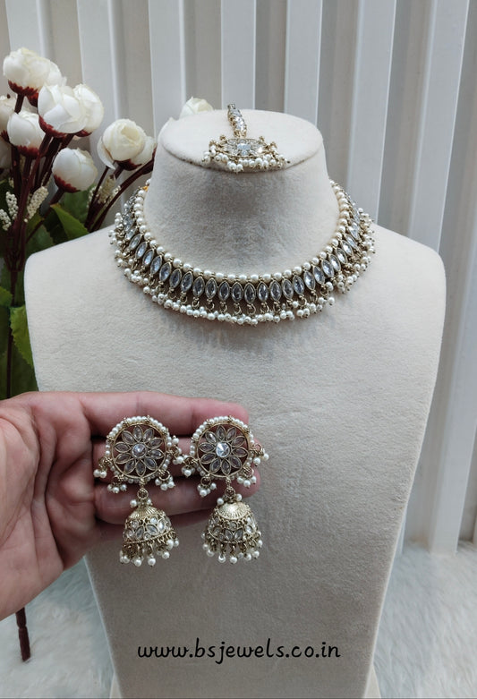 Antique Gold Necklace Jewellery Race Set