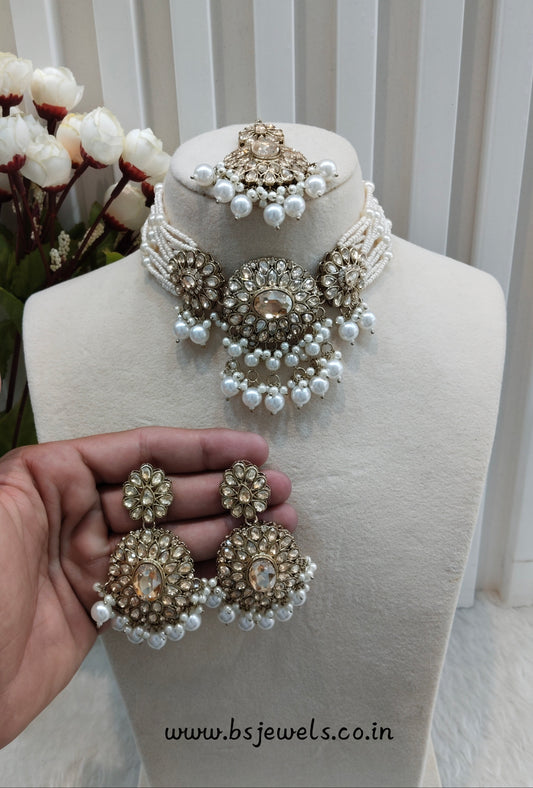 White Antique Gold Choker Jewellery Porel Set