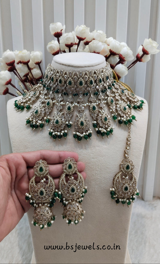 Green Antique Gold Choker Jewellery Morha Set