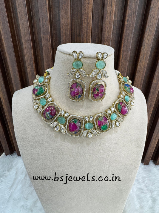 Ruby Grreen Necklace Jewellery Ria Set