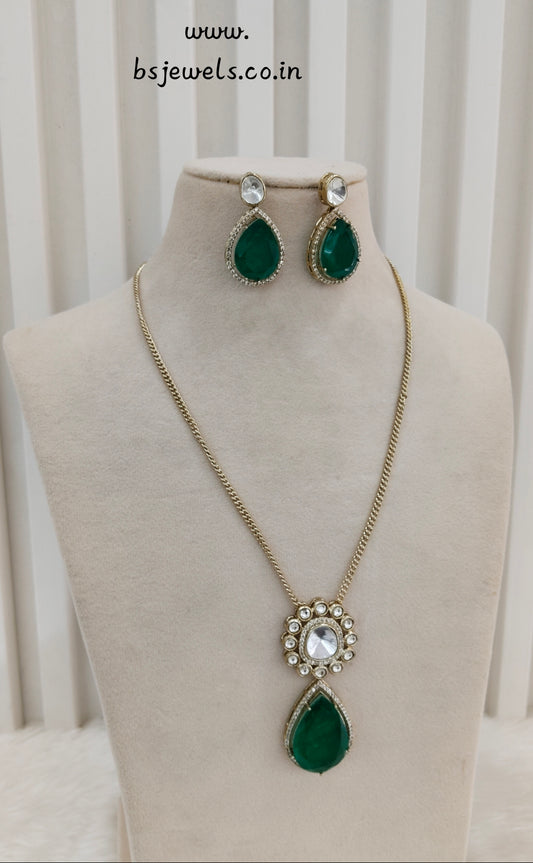 Green Gold Moissanite Kundan Necklace Jewellery Solis Chain Set