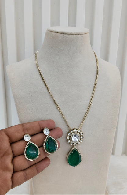Green Gold Moissanite Kundan Necklace Jewellery Solis Chain Set
