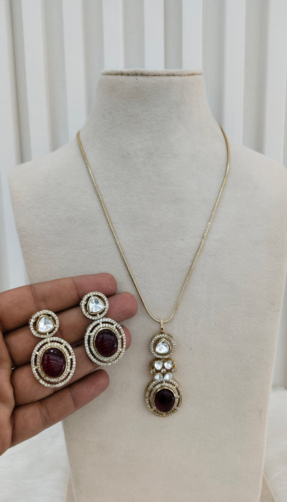 Maroon Gold Moissanite Kundan Necklace Jewellery Solis Chain Set