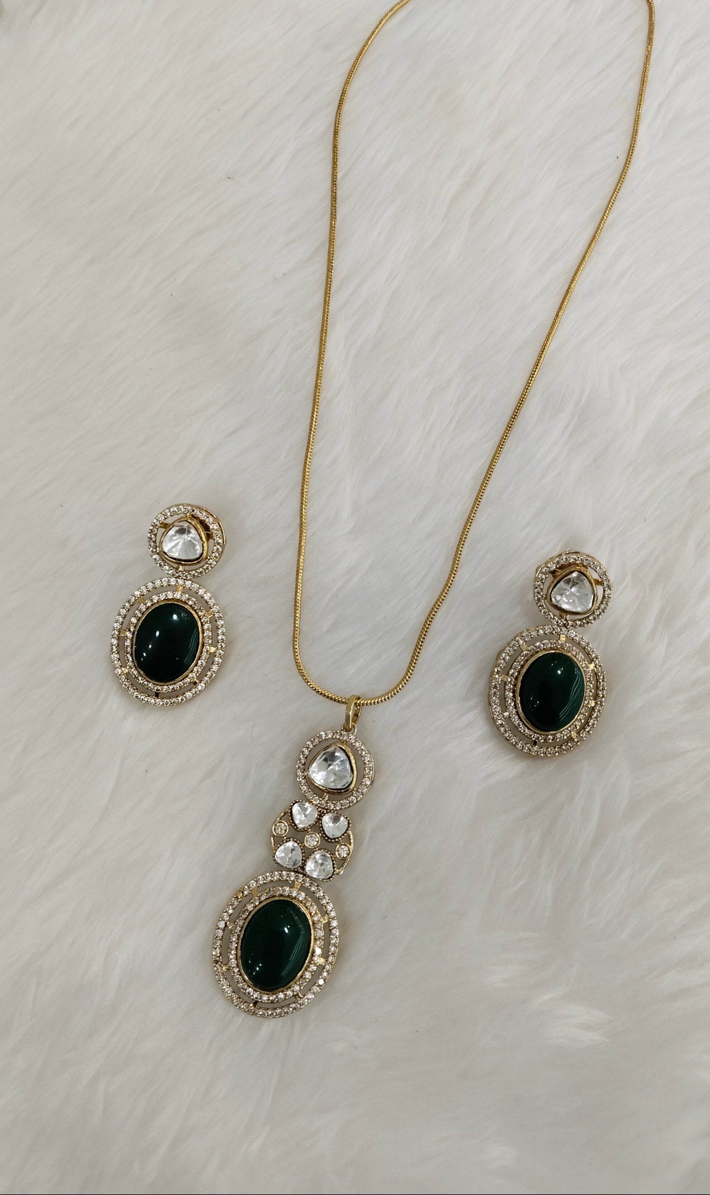 Green Gold Moissanite Kundan Necklace Jewellery Solis Chain Set
