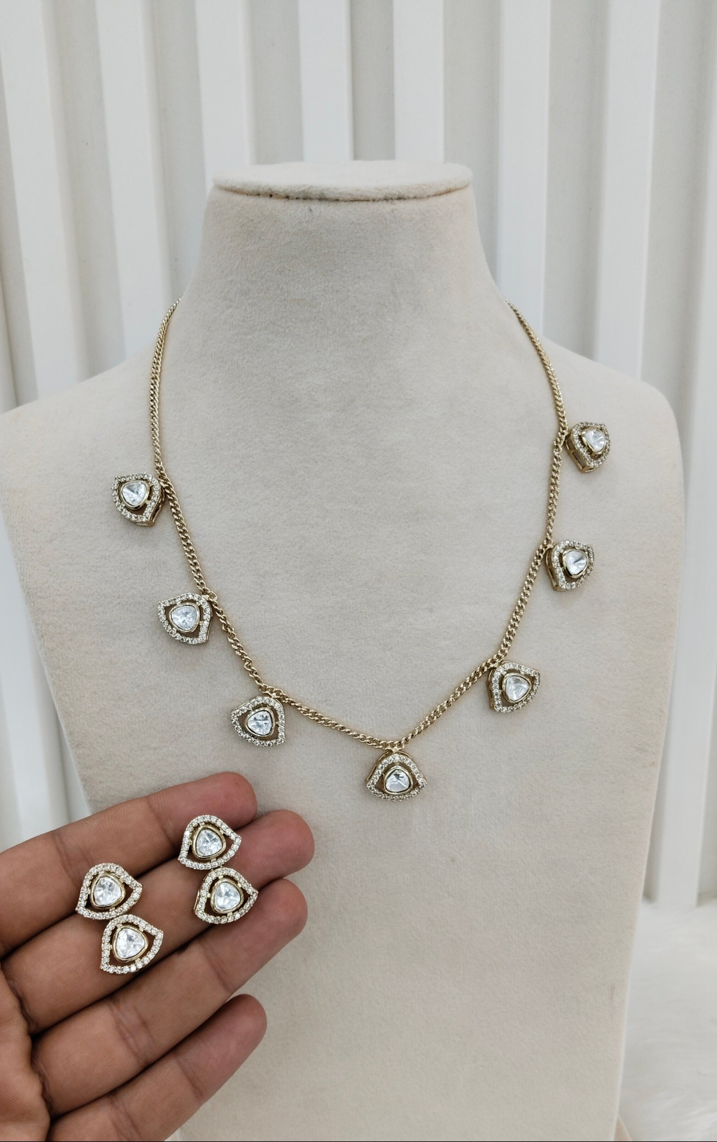 Gold Moissanite Kundan Necklace Jewellery Solis Set