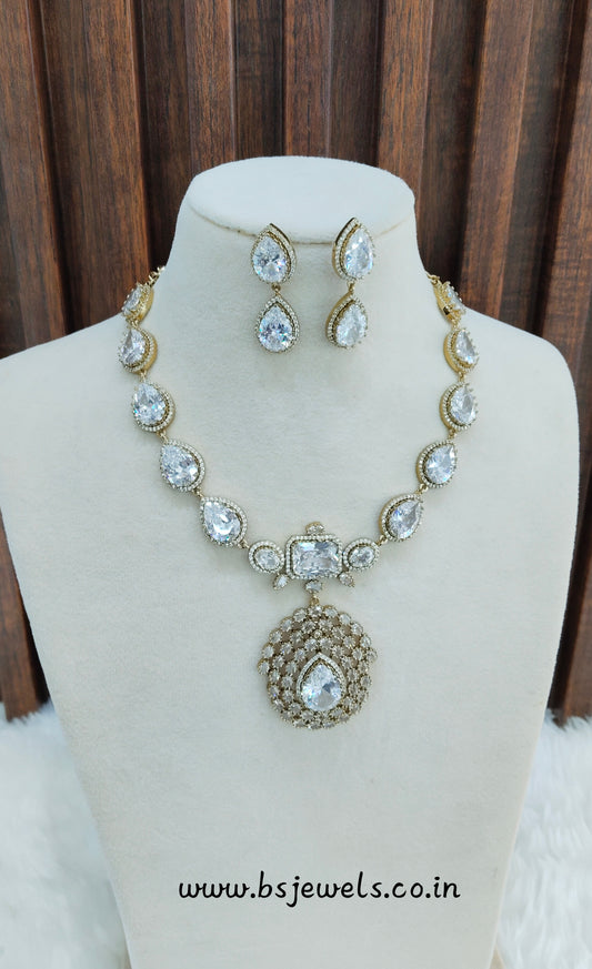 White Antique Gold CZ Necklace Jewellery Bajaj Set