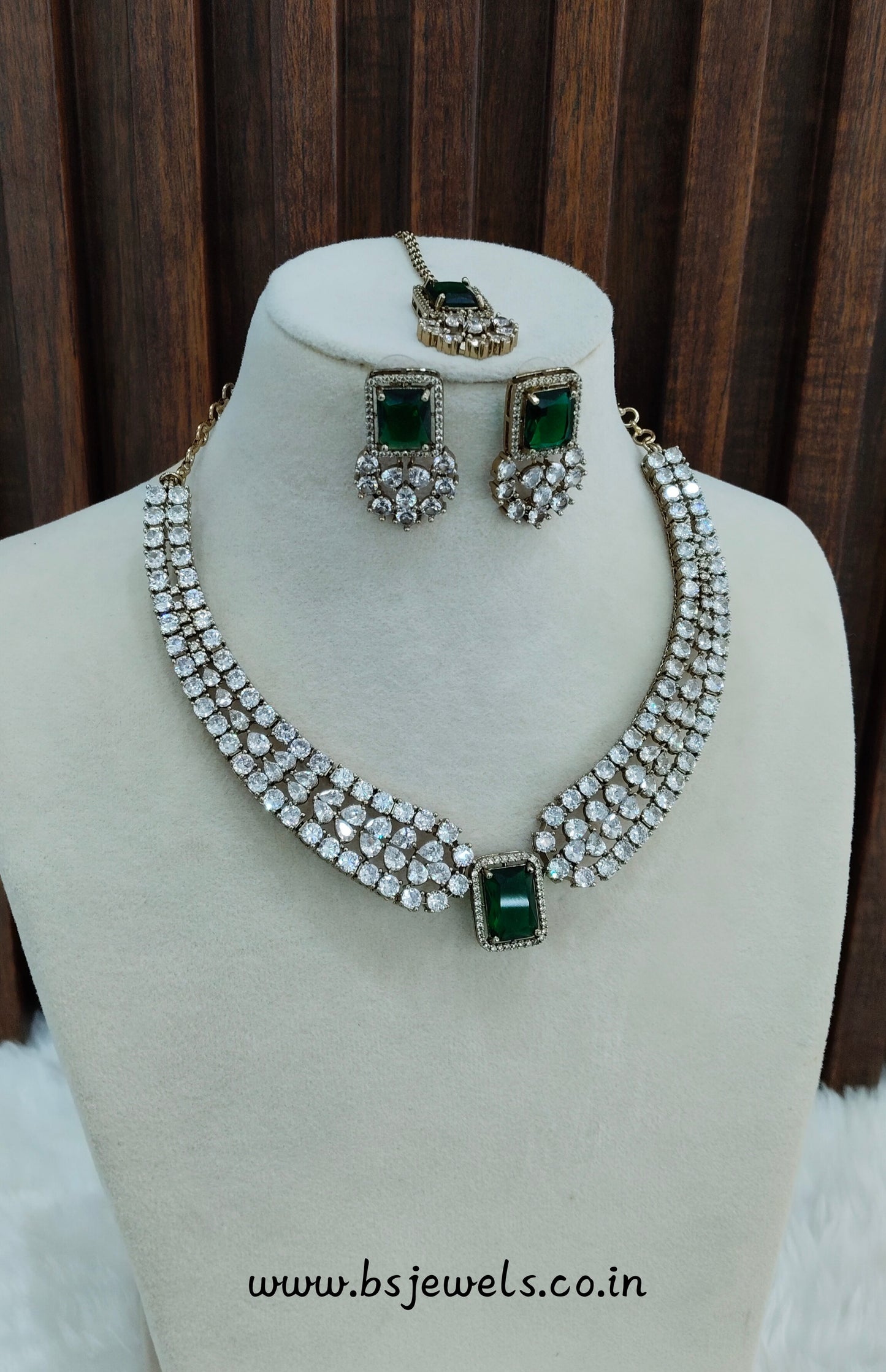 Green Antique Gold CZ Necklace Jewellery Tvs Set